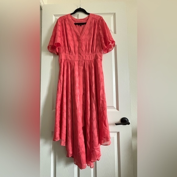 Eva Longoria Dresses & Skirts - NWOT Eva Longoria Red/Orane Asymmetrical Ruffled Sundress with Flutter Sleeves